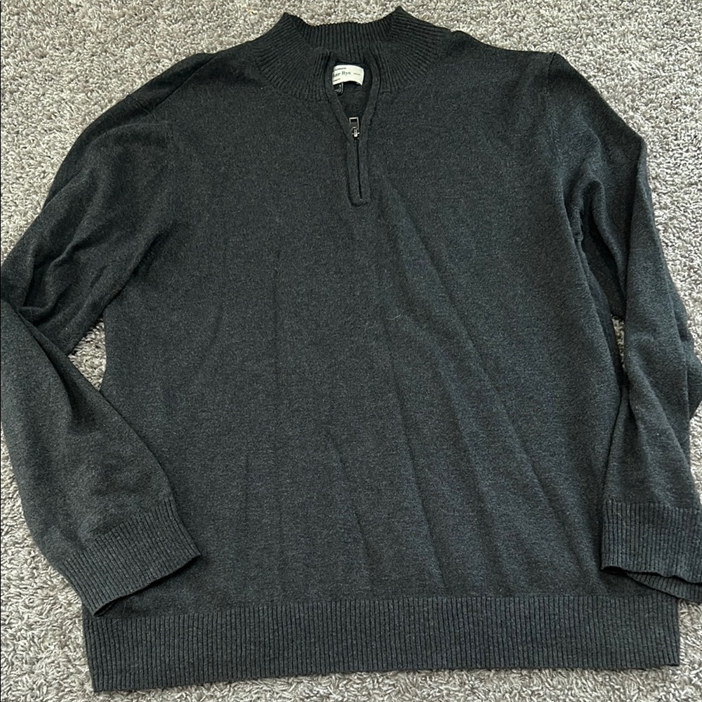 Hawker Rye large cashmere‎ long sleeve charcoal gray sweater